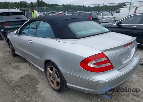 2005 Mercedes-Benz Clk 500 z USA, uszkodzony, nr VIN WDBTK75G35T044259